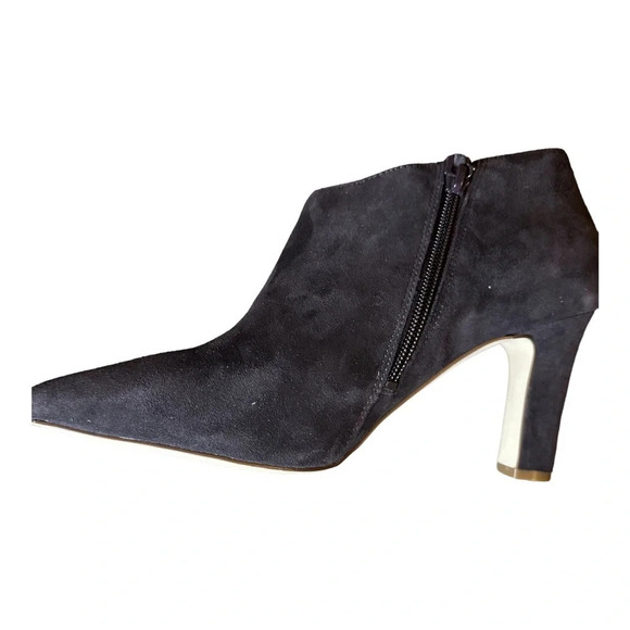 Cole Haan Vestry Point Toe Bootie in Brown Suede. Sz: 9 - Picture 7 of 8